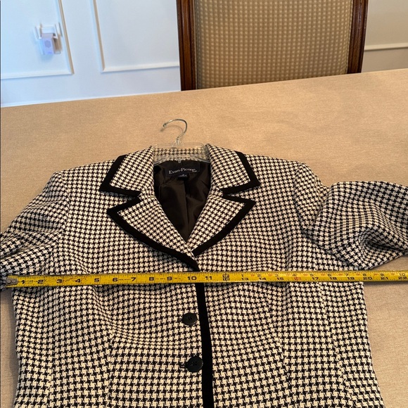 Evan Picone Black and White Checkered Blazer - Picture 12 of 14